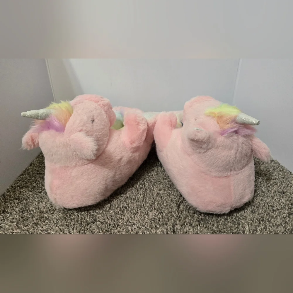 Pink Unicorn Slippers Kids Size Large 4-5, New With Tags Cat & Jack Brand
